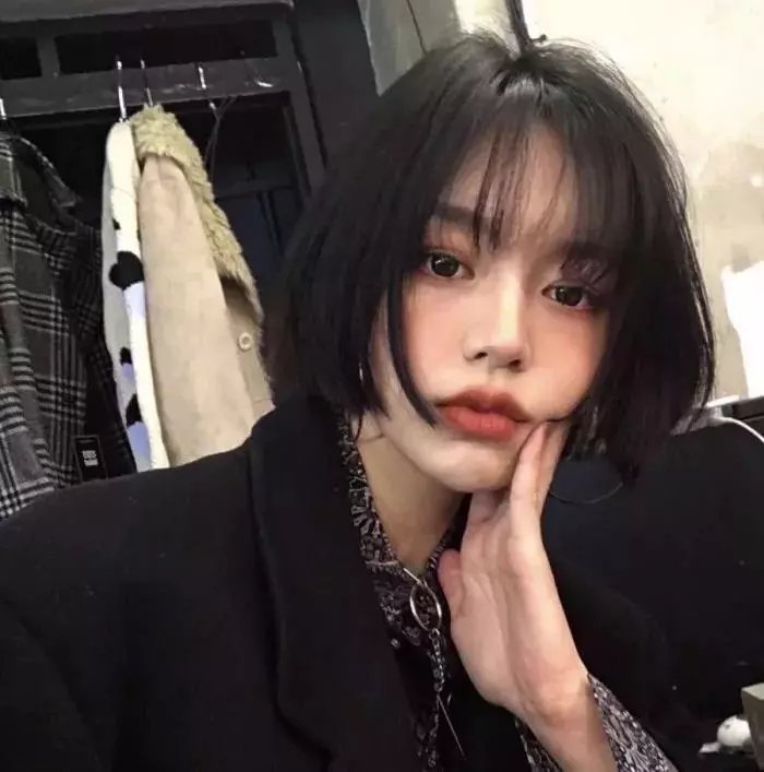 面纱下的那不勒斯